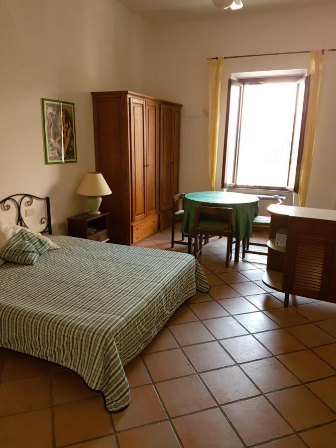 Monolocale In Villa Centrale La Maddalena  Exterior photo
